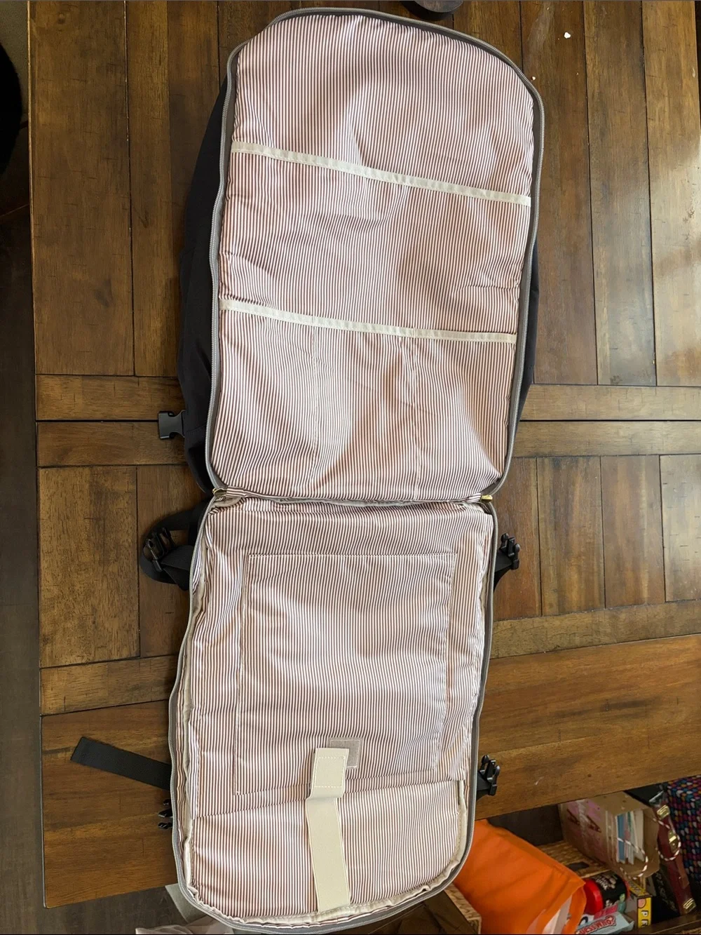 Lannuki Black Multi-Compartment Travel Backpack